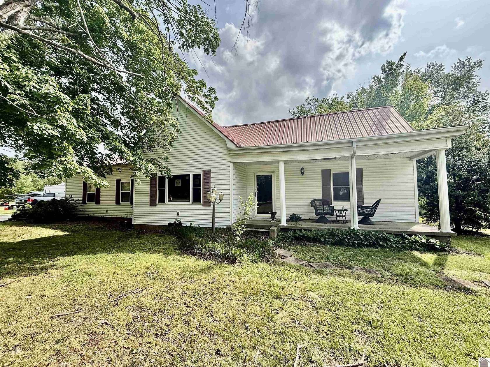 2.75 Acres of Land with Home for Sale in Mayfield, Kentucky