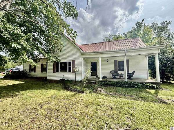 2.75 Acres of Land with Home for Sale in Mayfield, Kentucky