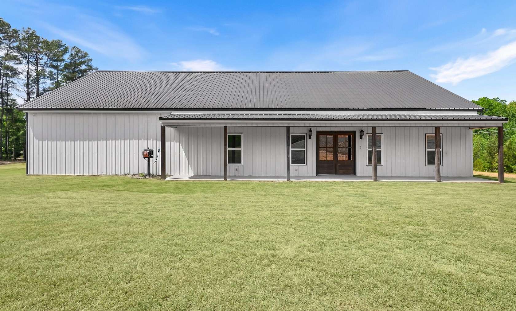 8.4 Acres of Land with Home for Sale in Tupelo, Mississippi