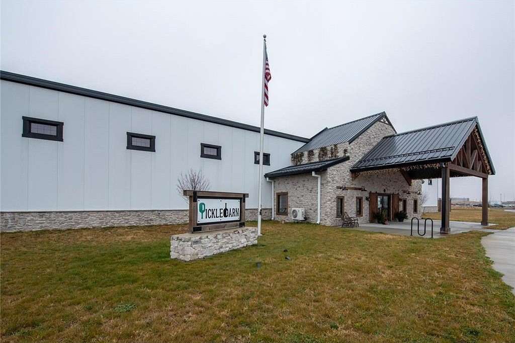 7.5 Acres of Commercial Land for Sale in Mankato, Minnesota