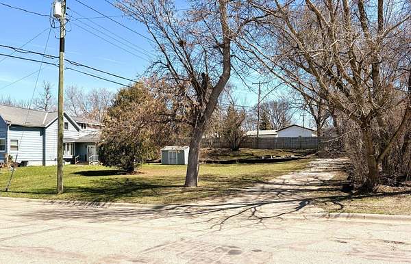 0.19 Acres of Land for Sale in Fergus Falls, Minnesota