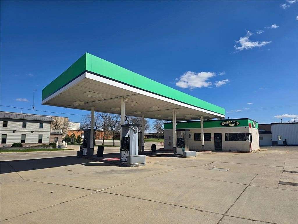 0.44 Acres of Commercial Land for Sale in Albert Lea, Minnesota