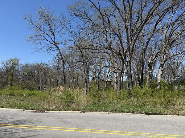 1 Acre of Residential Land for Sale in Crown Point, Indiana