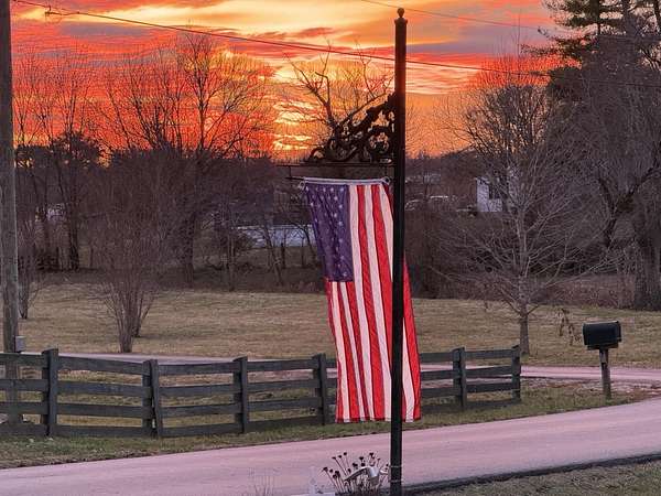 5 Acres of Land with Home for Sale in Harrodsburg, Kentucky