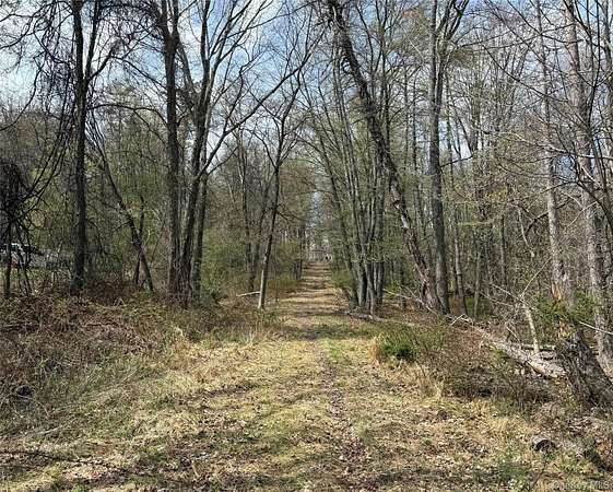 7.6 Acres of Residential Land for Sale in Middletown, New York