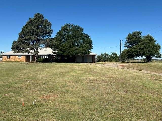 3 Acres of Land with Home for Sale in Binger, Oklahoma
