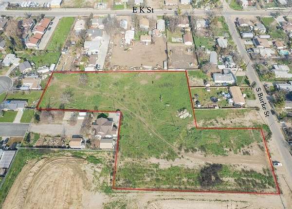 3 Acres of Residential Land for Sale in Visalia, California