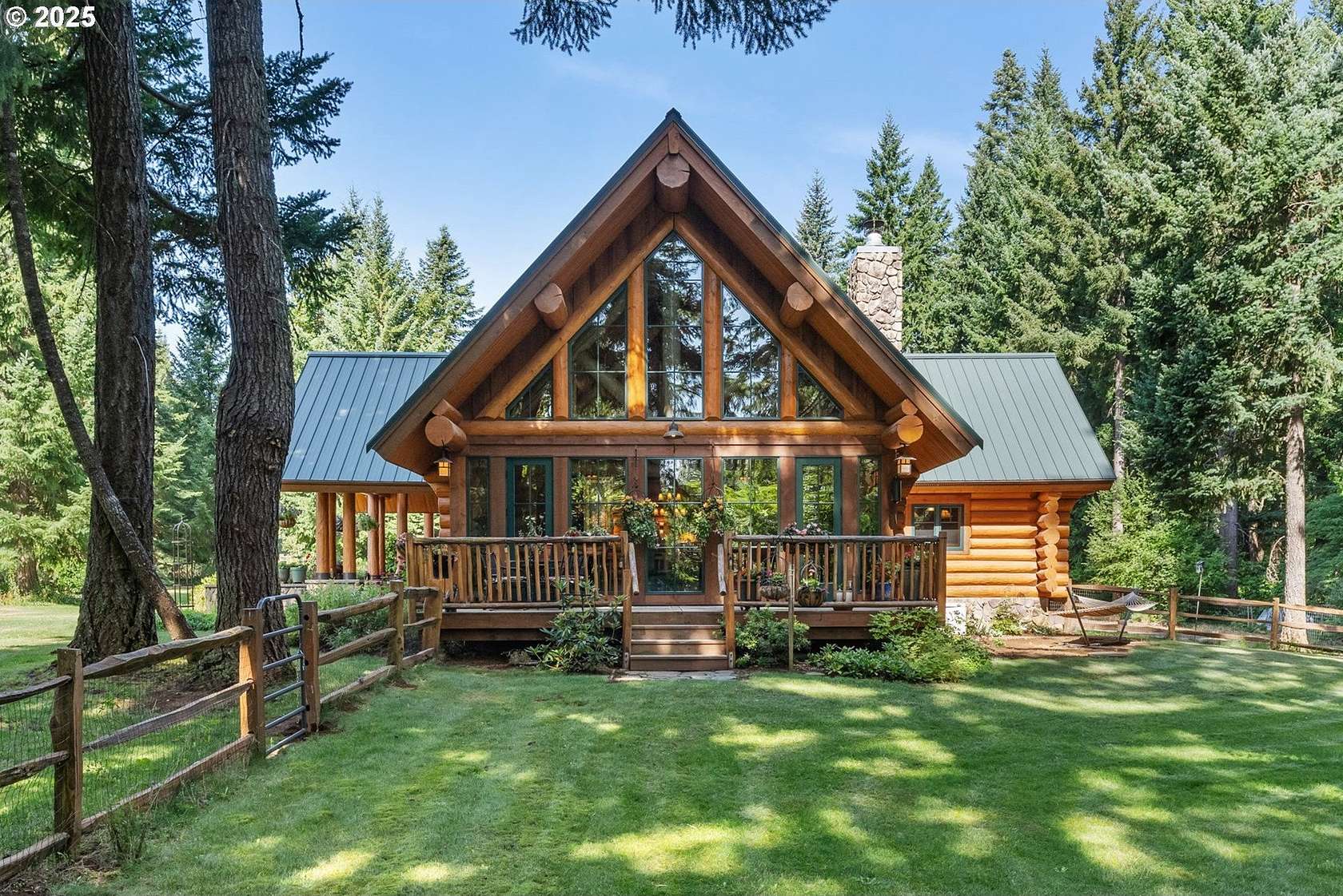 14.8 Acres of Land with Home for Sale in Parkdale, Oregon