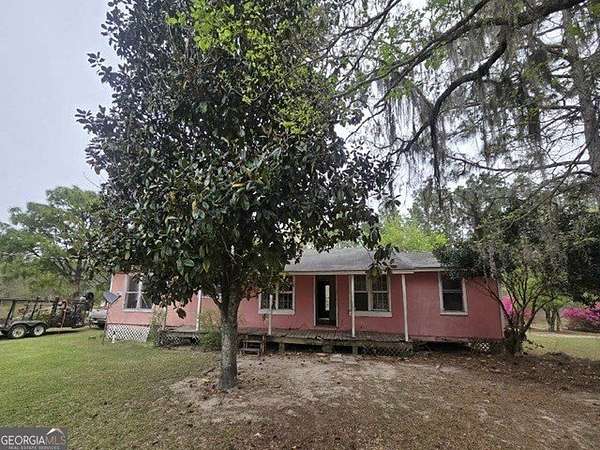 3.5 Acres of Land with Home for Auction in Pembroke, Georgia