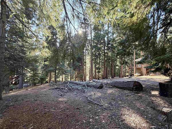 0.39 Acres of Residential Land for Sale in Lake Almanor Country Club, California