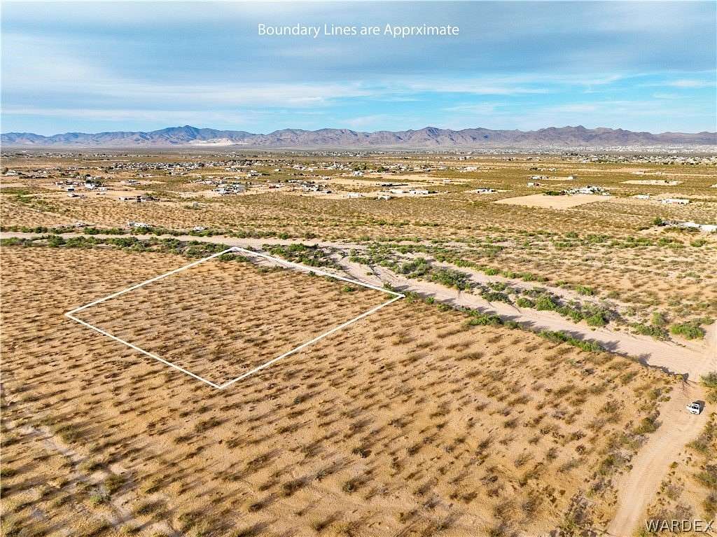 2.35 Acres of Residential Land for Sale in Golden Valley, Arizona