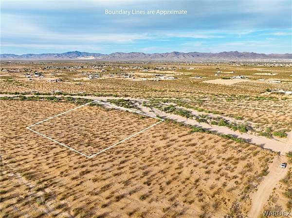 2.35 Acres of Residential Land for Sale in Golden Valley, Arizona