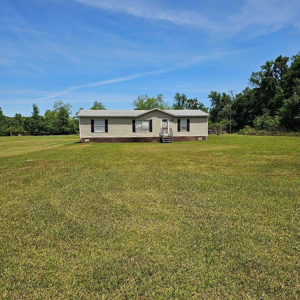 2.82 Acres of Land with Home for Sale in Valdosta, Georgia