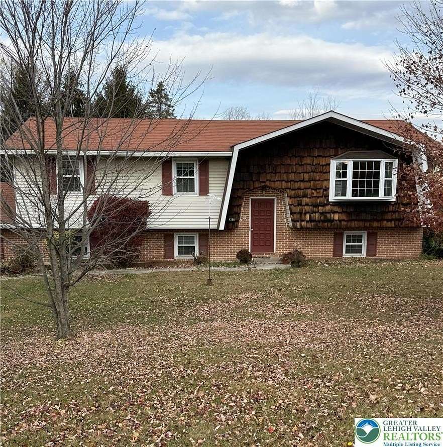 2.17 Acres of Land with Home for Sale in Lehigh Township, Pennsylvania