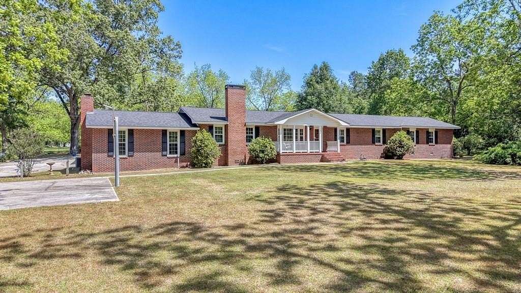 3 Acres of Land with Home for Sale in Albany, Georgia