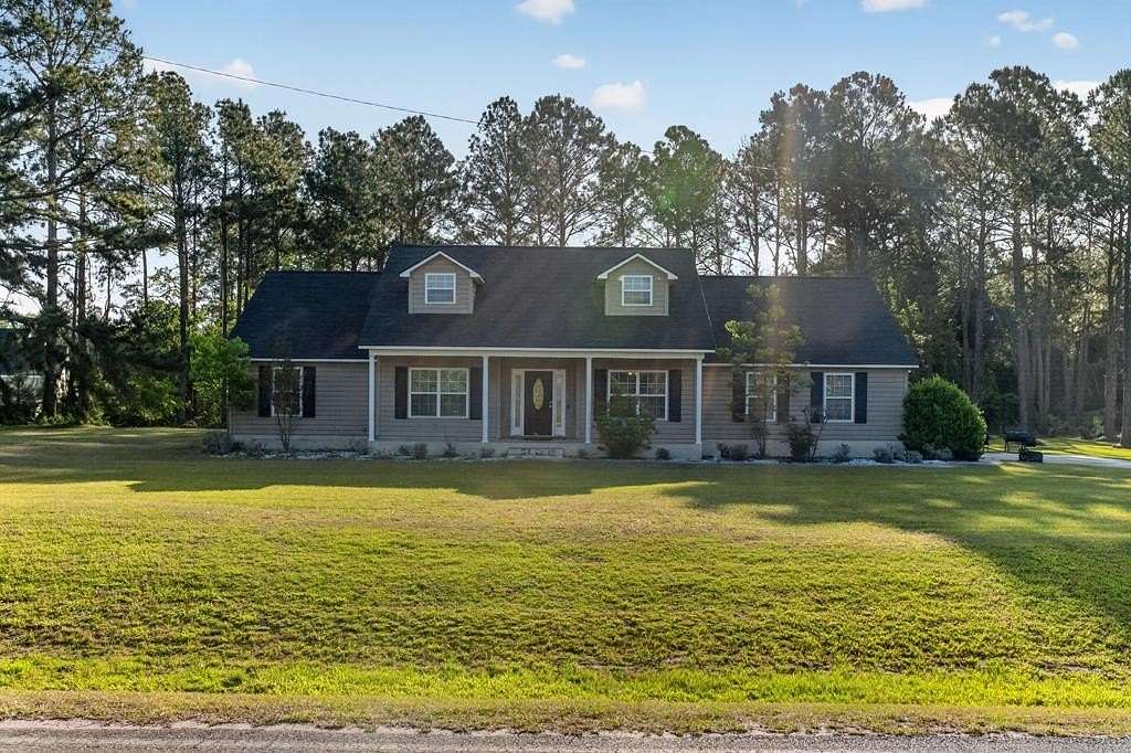 2.5 Acres of Land with Home for Sale in Douglas, Georgia