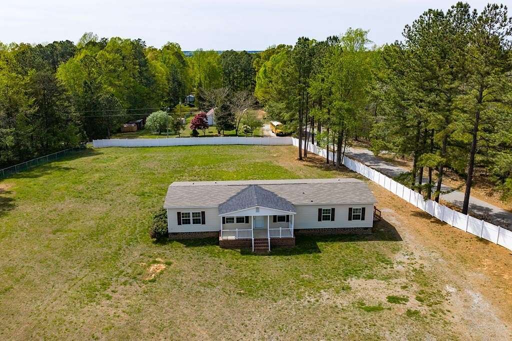 2.4 Acres of Land with Home for Sale in Victoria, Virginia