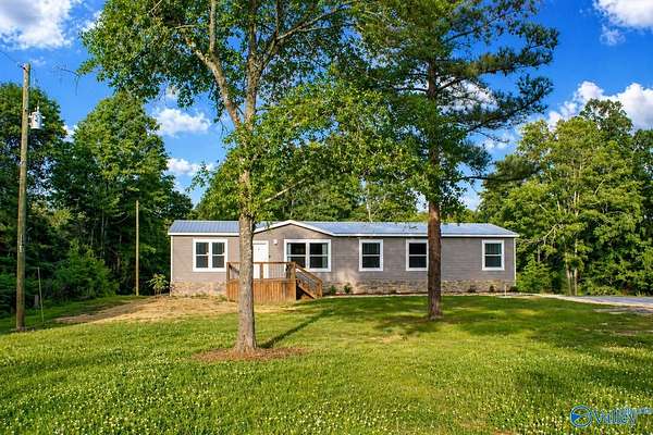 7.7 Acres of Land with Home for Sale in Centre, Alabama