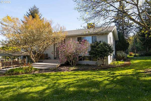 4.7 Acres of Land with Home for Sale in Amity, Oregon