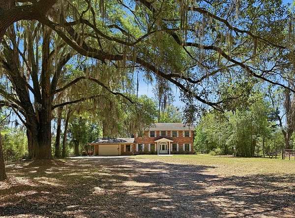 2 Acres of Land with Home for Sale in Trenton, Florida