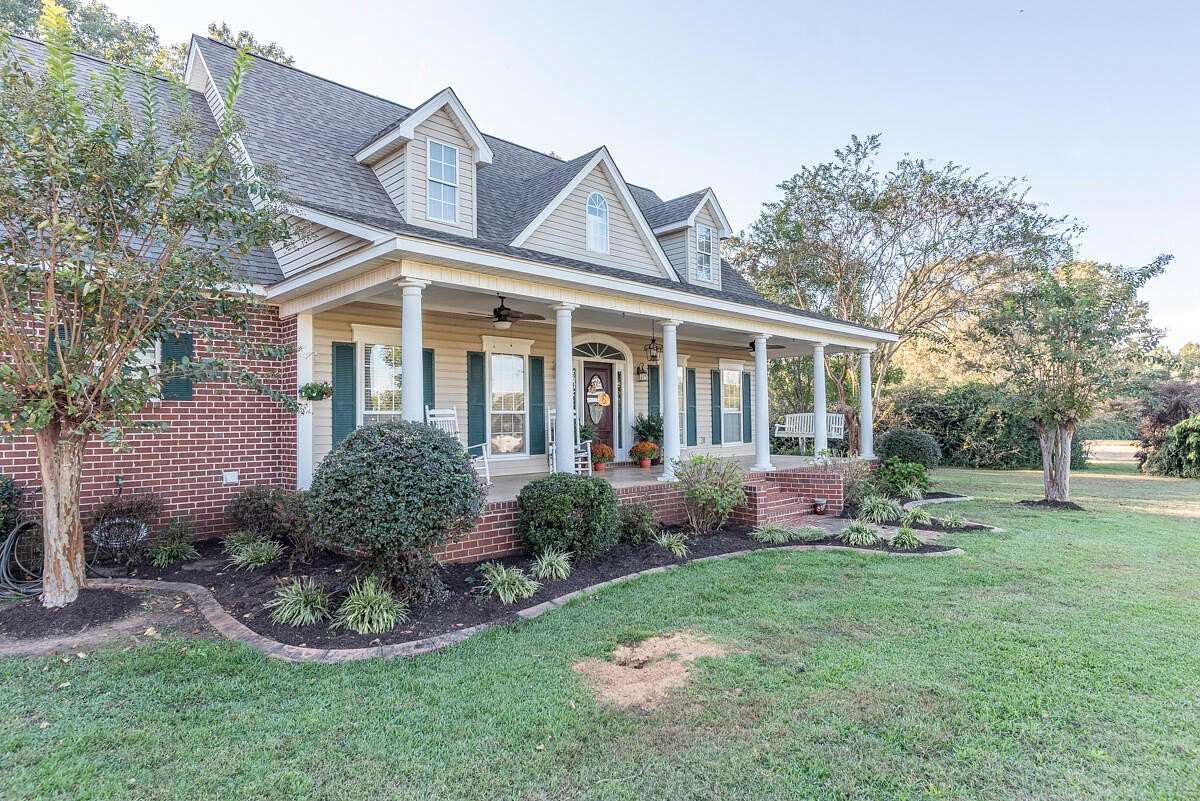 3.5 Acres of Land with Home for Sale in Steens, Mississippi