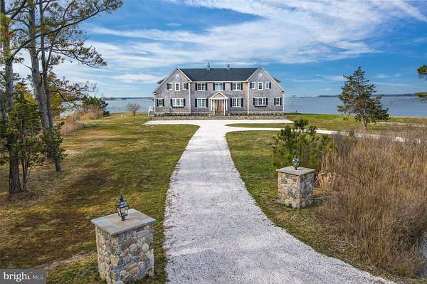 2.38 Acres of Land with Home for Sale in Cambridge, Maryland