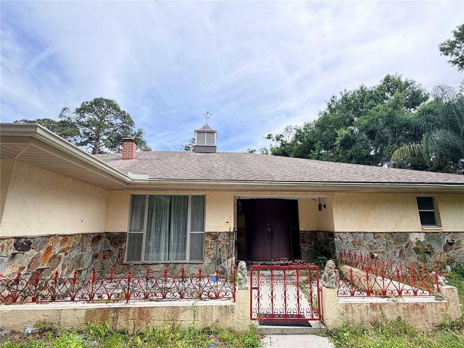 2.7 Acres of Land with Home for Lease in Sarasota, Florida