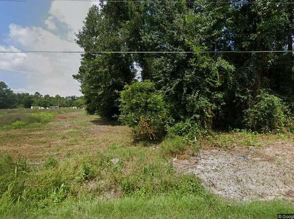 0.75 Acres of Land for Sale in Pinewood, South Carolina