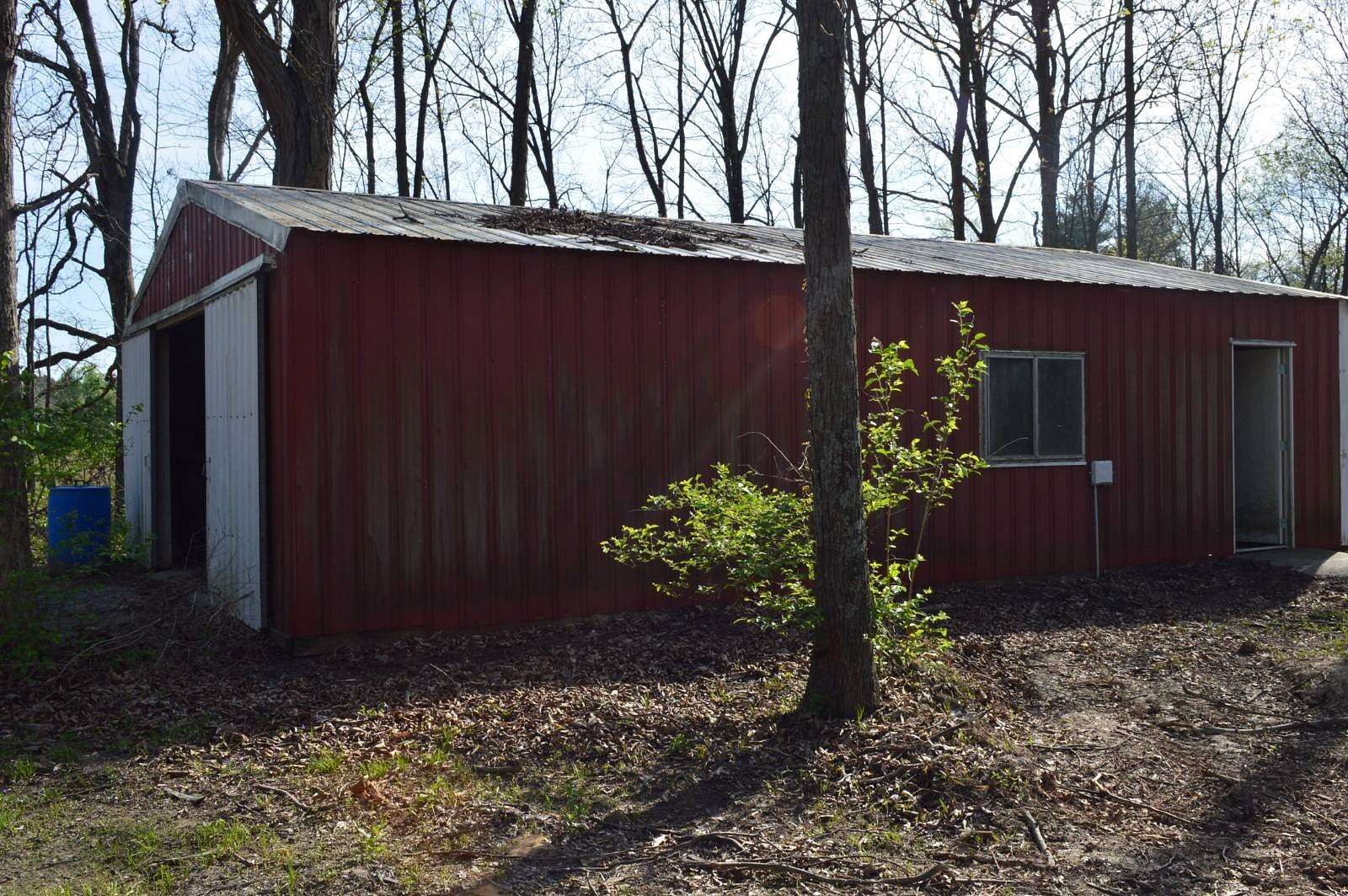 2.6 Acres of Residential Land for Sale in Fairfield, Illinois