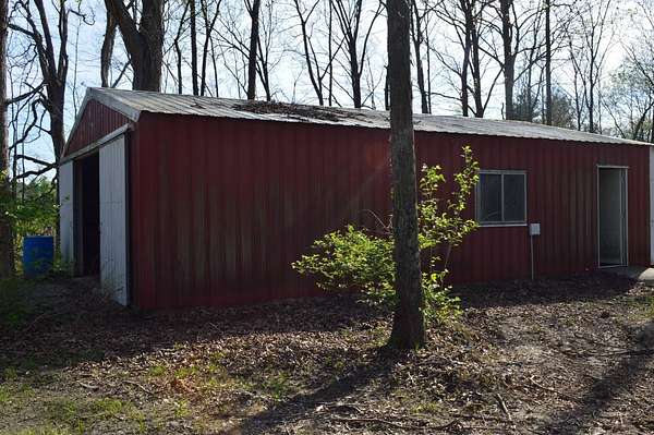 2.6 Acres of Residential Land for Sale in Fairfield, Illinois