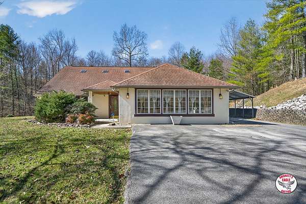 4 Acres of Land with Home for Sale in Oneida, Tennessee