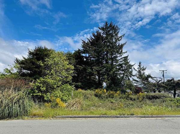 0.17 Acres of Residential Land for Sale in Crescent City, California