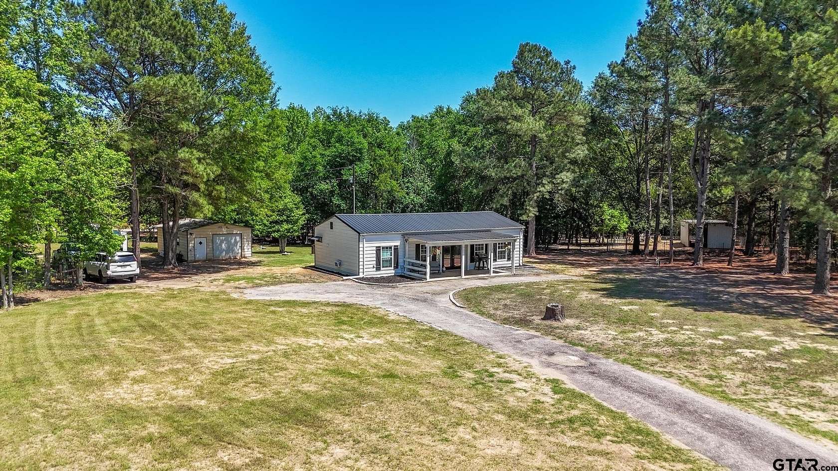 1.9 Acres of Land with Home for Sale in Mineola, Texas