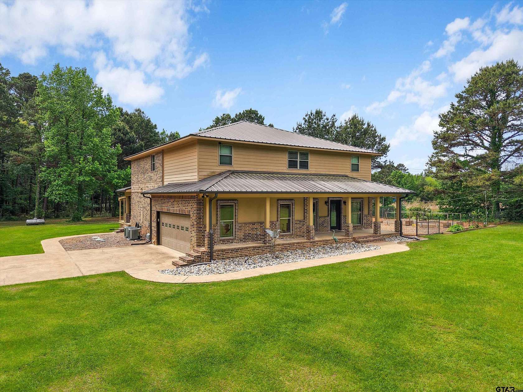 2.6 Acres of Land with Home for Sale in Henderson, Texas