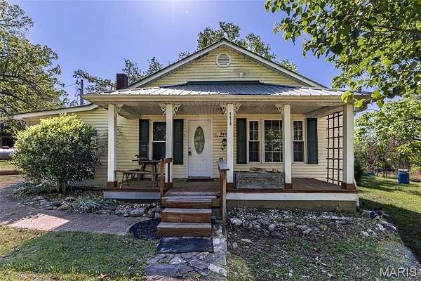 82 Acres of Land with Home for Sale in Doniphan, Missouri