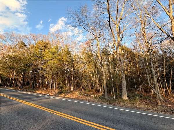 2.28 Acres of Residential Land for Sale in Glocester Town, Rhode Island