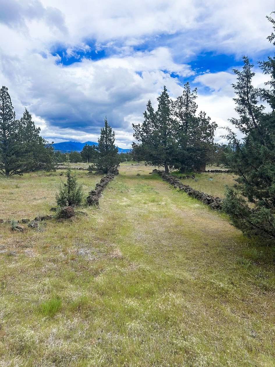 2.6 Acres of Residential Land for Sale in Montague, California