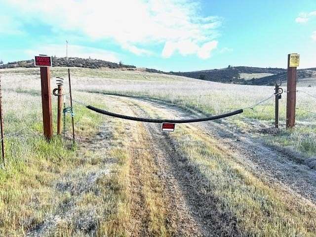 81 Acres of Land for Sale in Montague, California