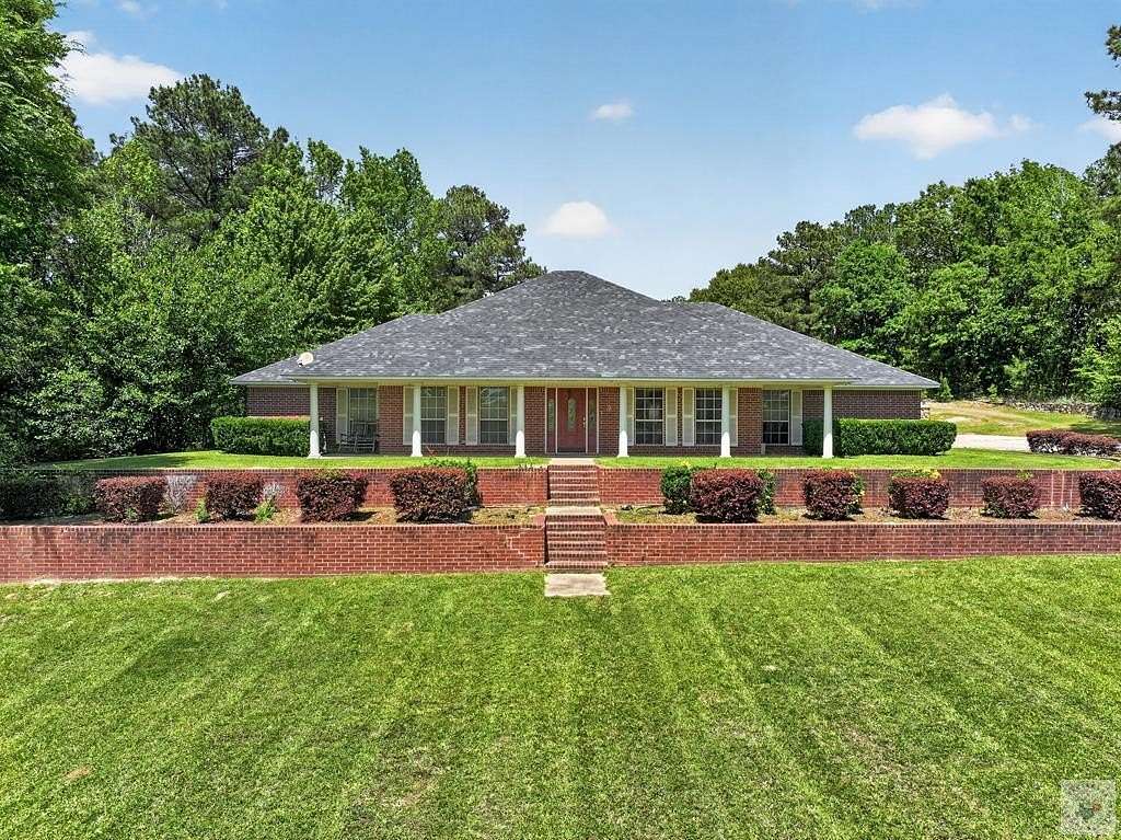 2.88 Acres of Land with Home for Sale in New Boston, Texas