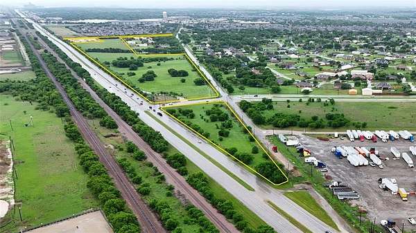 2.6 Acres of Mixed-Use Land for Sale in Fort Worth, Texas
