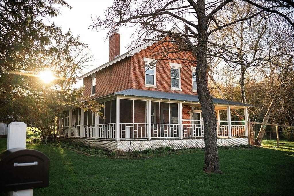 18.7 Acres of Land with Home for Sale in Hanover, Illinois