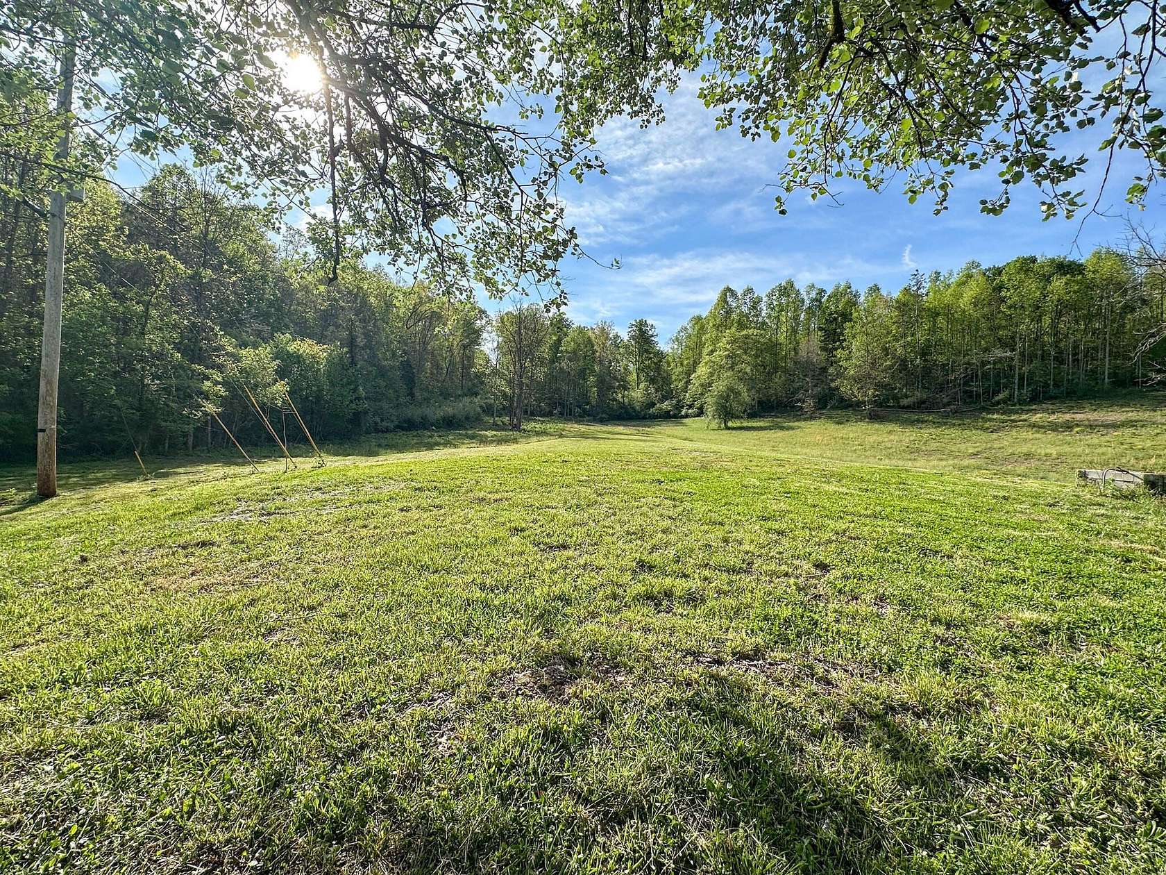 16.7 Acres of Land for Sale in Somerset, Kentucky