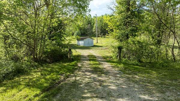 16.7 Acres of Land for Sale in Somerset, Kentucky