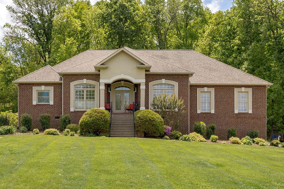 2.58 Acres of Land with Home for Sale in Lebanon, Tennessee