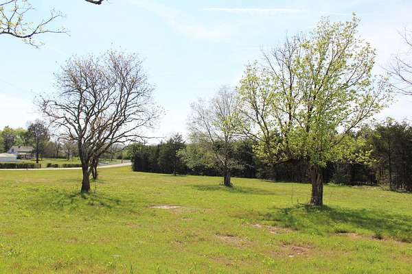 7.45 Acres of Residential Land for Auction in Milton, Tennessee