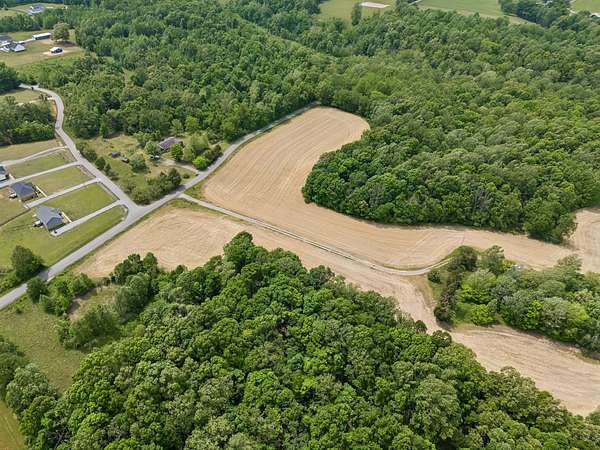 108 Acres of Land for Sale in Bethpage, Tennessee