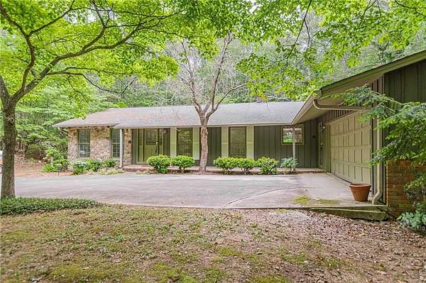 7.5 Acres of Land with Home for Sale in Fayetteville, Georgia