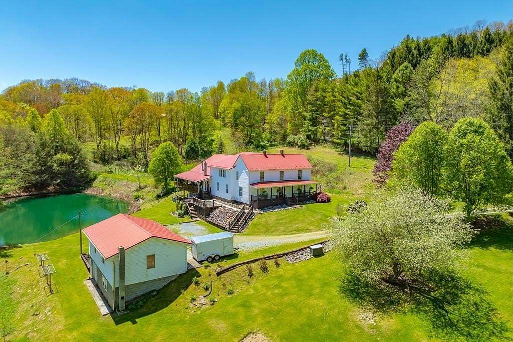 12 Acres of Land with Home for Sale in Troutdale, Virginia