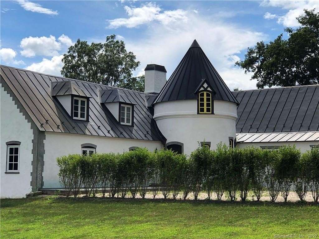 5 Acres of Land with Home for Lease in Sharon, Connecticut