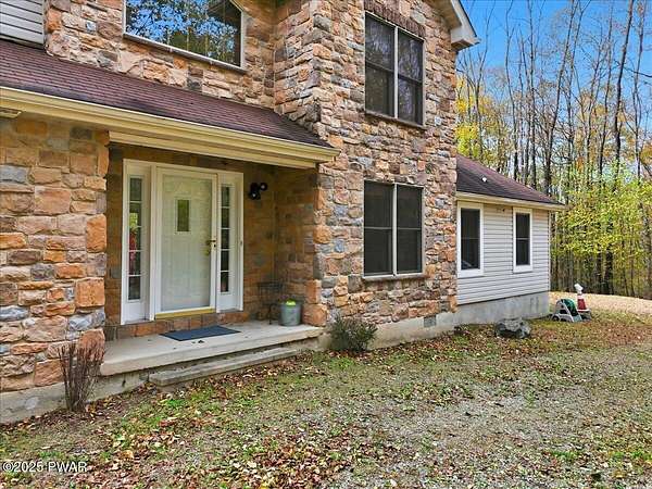 6.5 Acres of Land with Home for Sale in Newfoundland, Pennsylvania